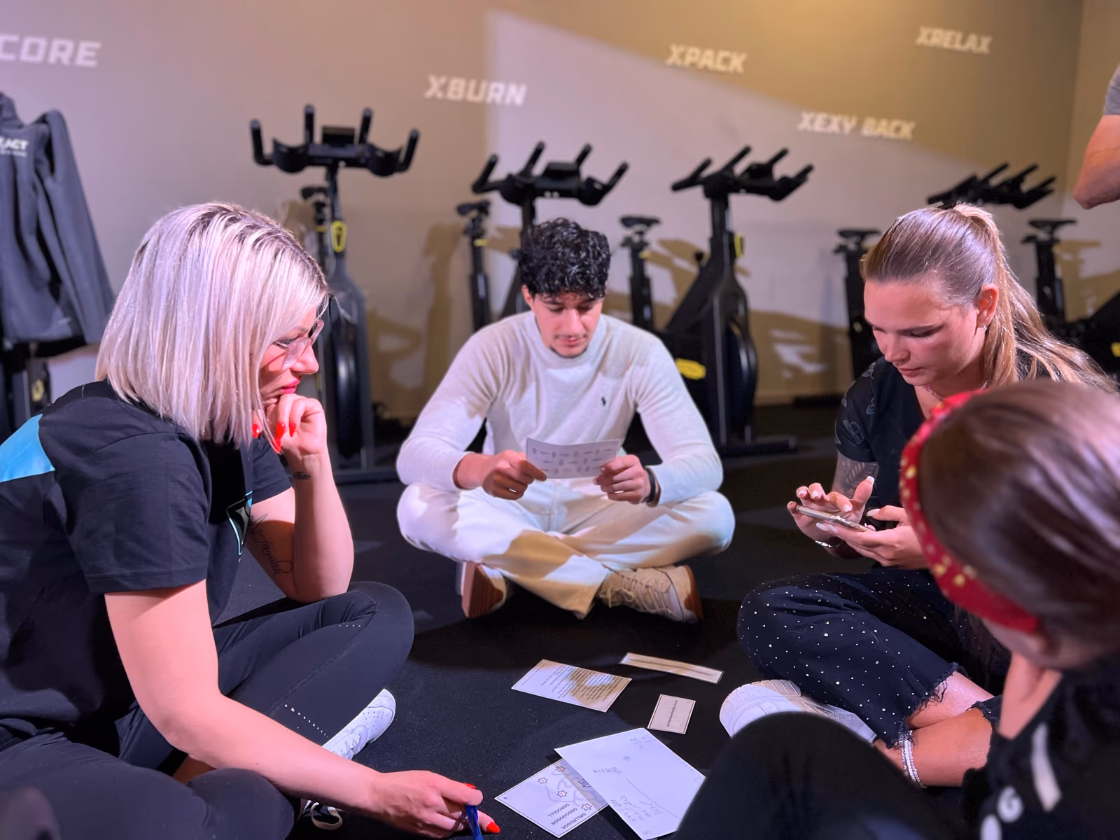 Rätselrunde beim Firmenevent